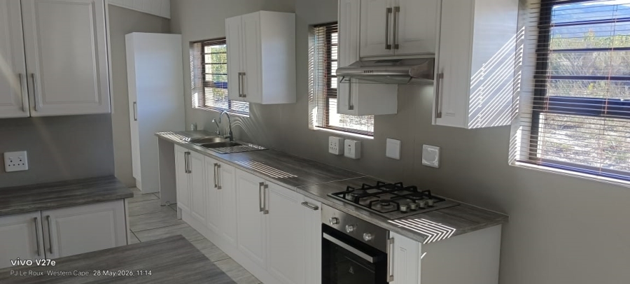 To Let 2 Bedroom Property for Rent in Albertinia Western Cape